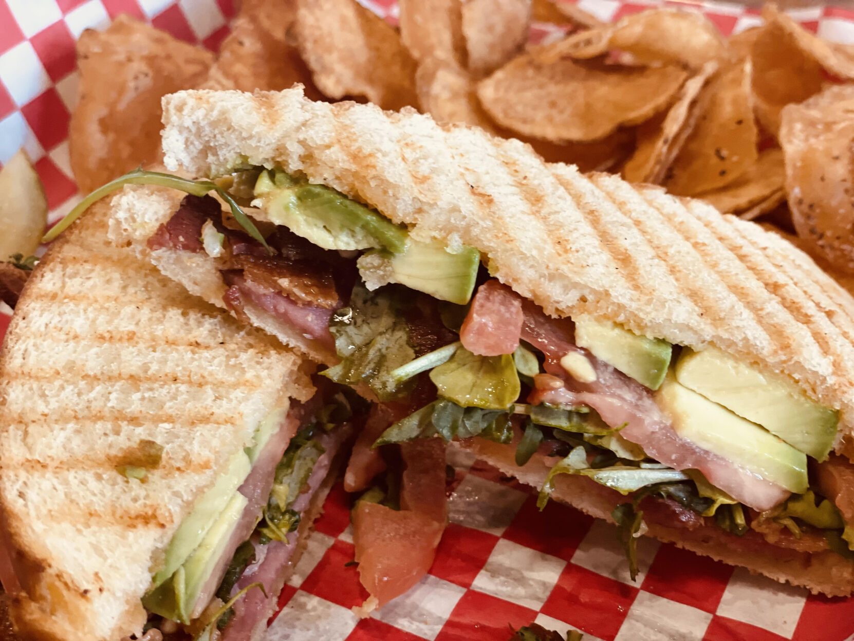 Colorado Springs has new spot downtown to enjoy Jamaican dishes